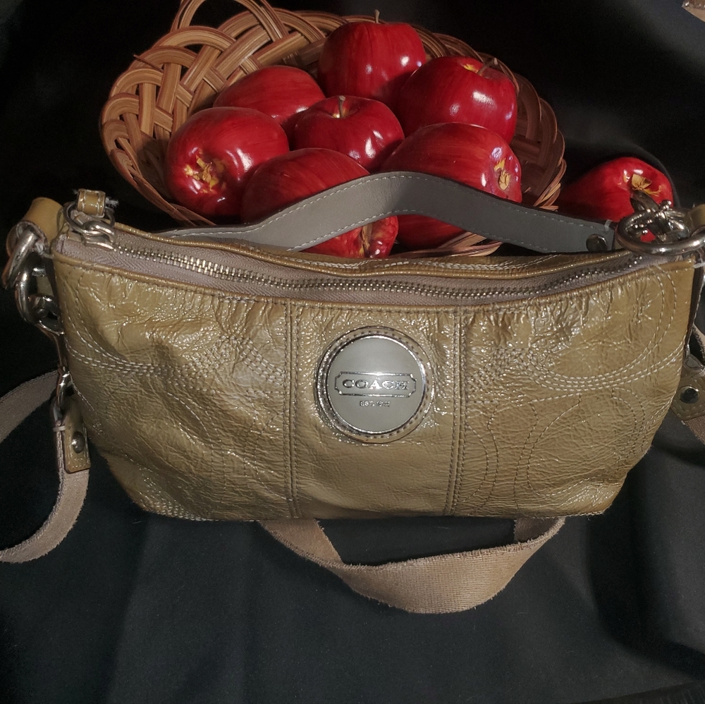 Authentic Vintage  Coach olive green patent leather handbag  crossbody purse